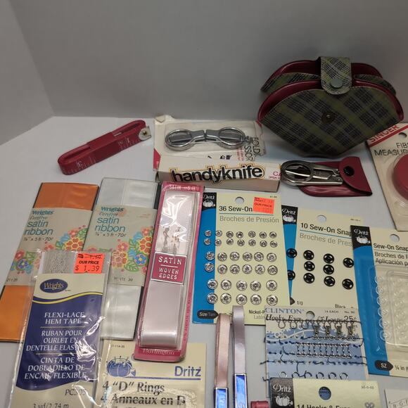 Vintage Sewing Notions Lot Zipper Button Needle Snap Pin Scissors - Picture 2 of 13